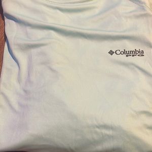 Columbia teal fishing shirt